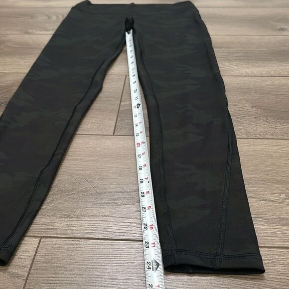 Fleo Apex Silky Silk High Rise Green Camo Leggings Size Medium - Picture 8 of 10